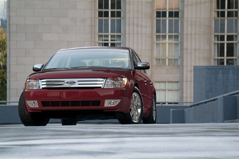 2008 Ford Taurus Limited AWD Picture