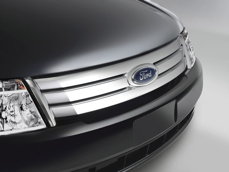 2009 Ford Taurus Grille Picture