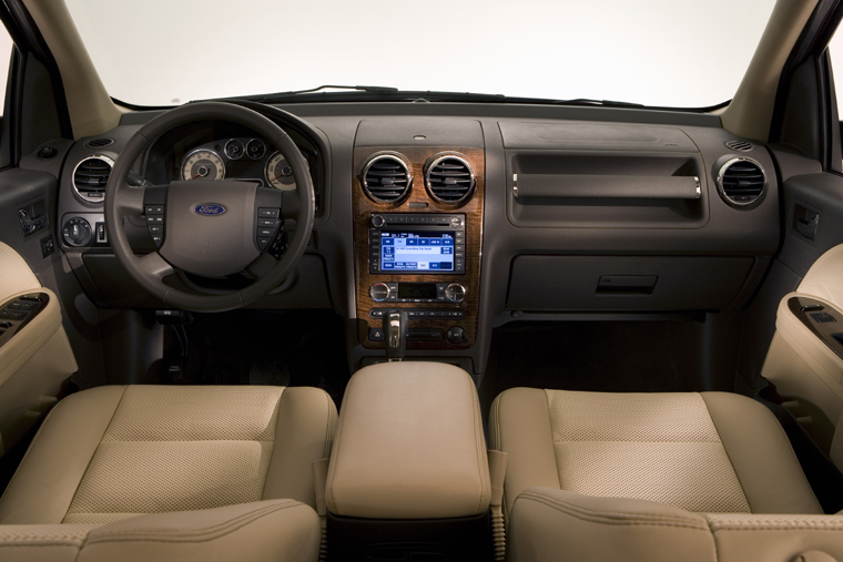 2009 Ford Taurus X Cockpit Picture