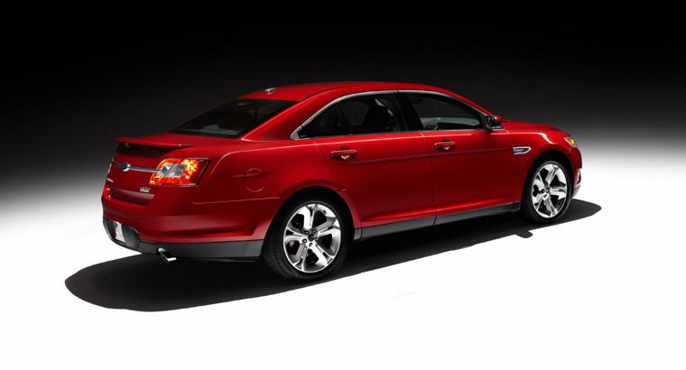 2010 Ford Taurus SHO Picture
