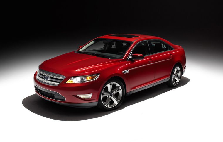 2010 Ford Taurus SHO Picture