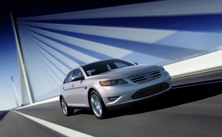 2010 Ford Taurus Limited Picture
