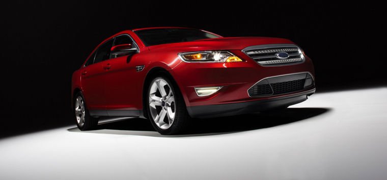 2011 Ford Taurus SHO Picture