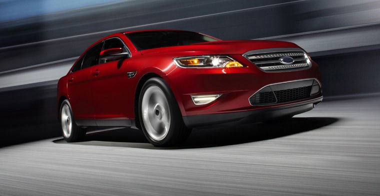 2011 Ford Taurus SHO Picture