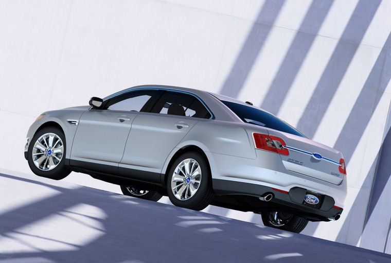 2011 Ford Taurus Limited Picture