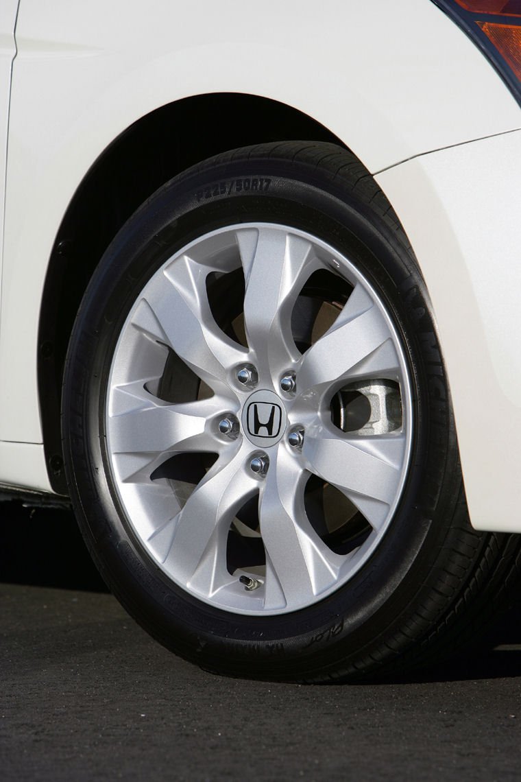 2010 Honda Accord EX-L V6 Rim Picture