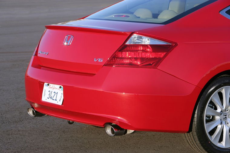 2010 Honda Accord Coupe EX-L V6 Tail Lihgt Picture