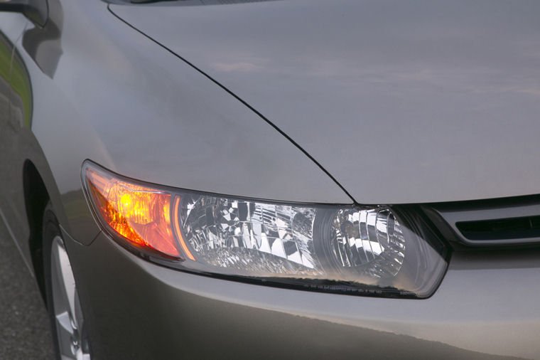 2007 Honda Civic Coupe Headlight Picture