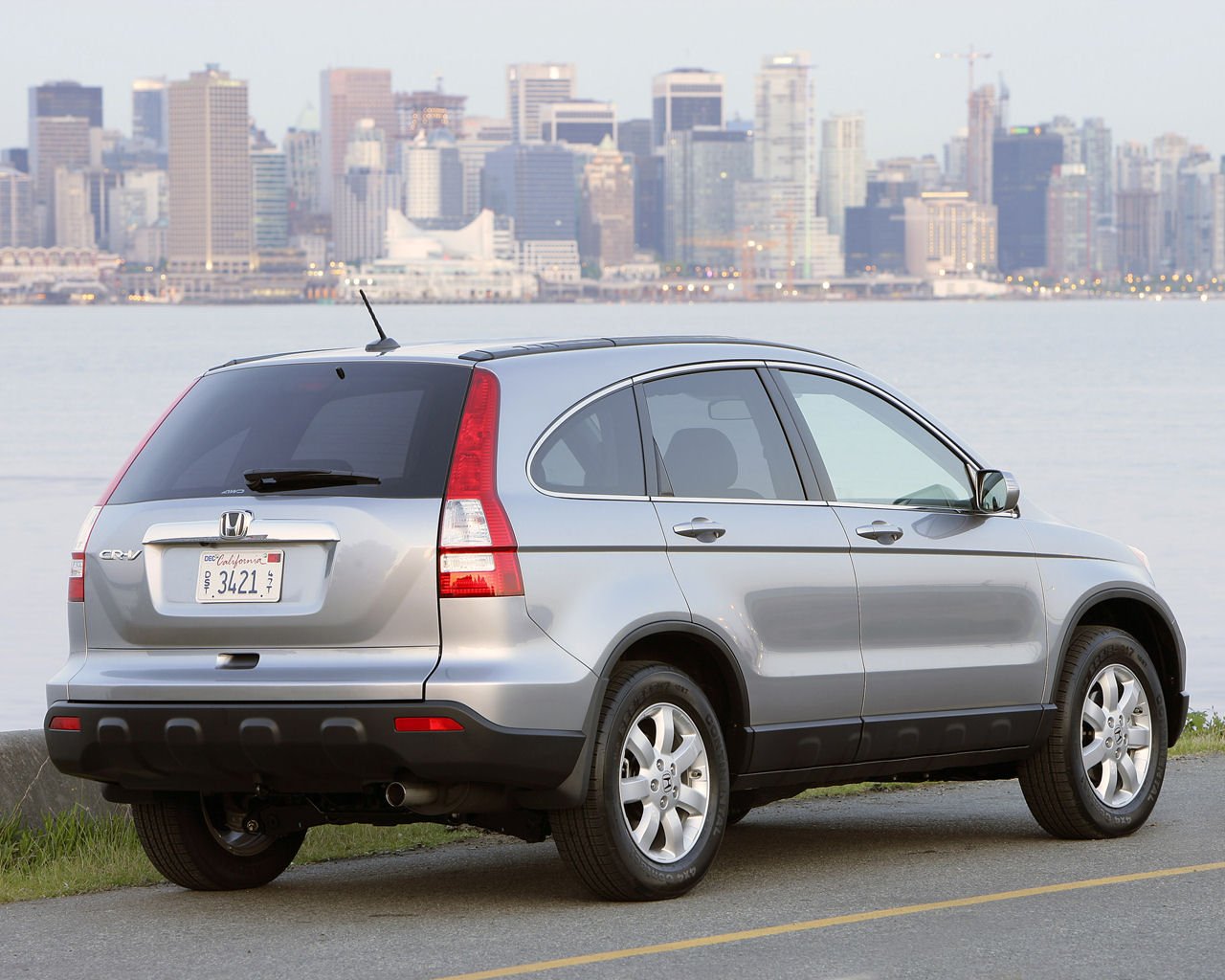 Honda CR-V Desktop Wallpaper