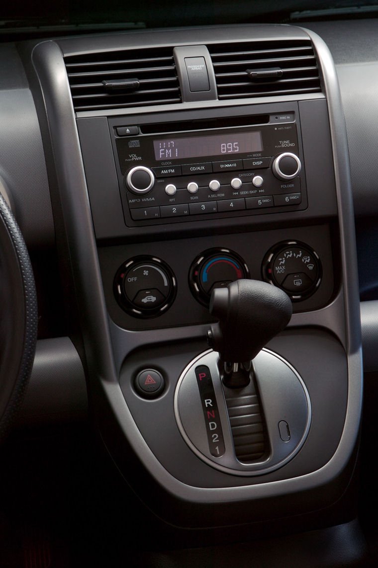2008 Honda Element EX Center Stack Picture