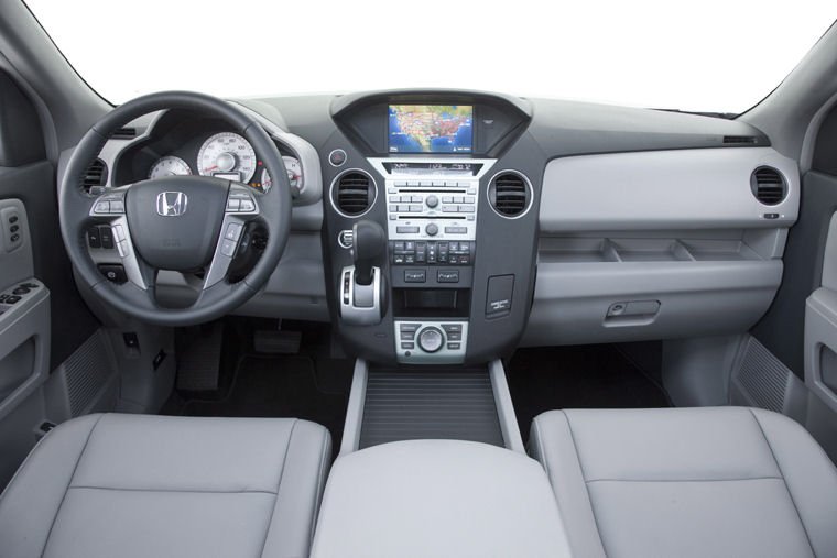 2010 Honda Pilot Cockpit Picture