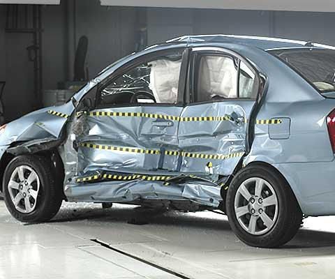 2008 Hyundai Accent IIHS Side Impact Crash Test Picture 2008 Hyundai Accent IIHS Side Impact Crash Test Picture