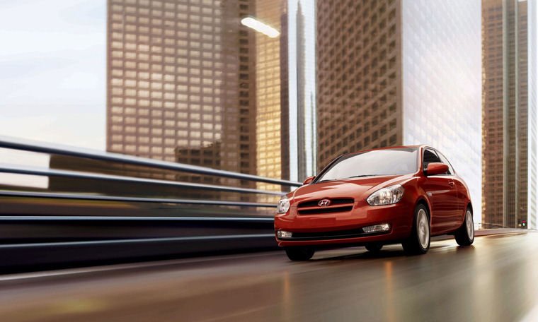 2010 Hyundai Accent Hatchback Picture