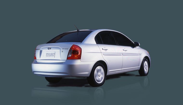 2010 Hyundai Accent GLS Picture