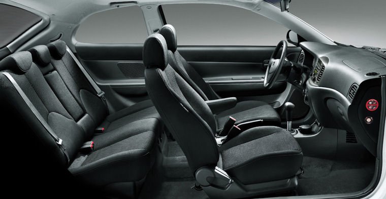 2010 Hyundai Accent Hatchback Interior Picture