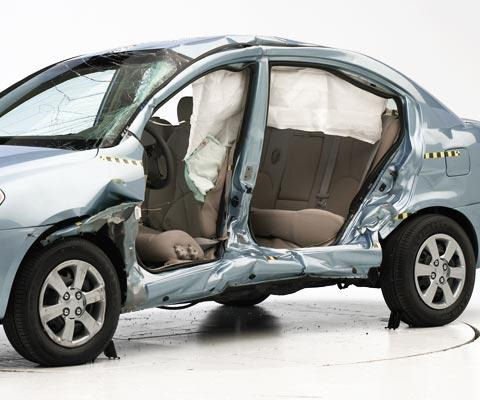 2010 Hyundai Accent IIHS Side Impact Crash Test Picture