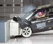2010 Hyundai Accent IIHS Frontal Impact Crash Test Picture