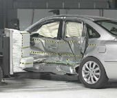 2011 Hyundai Azera IIHS Side Impact Crash Test Picture