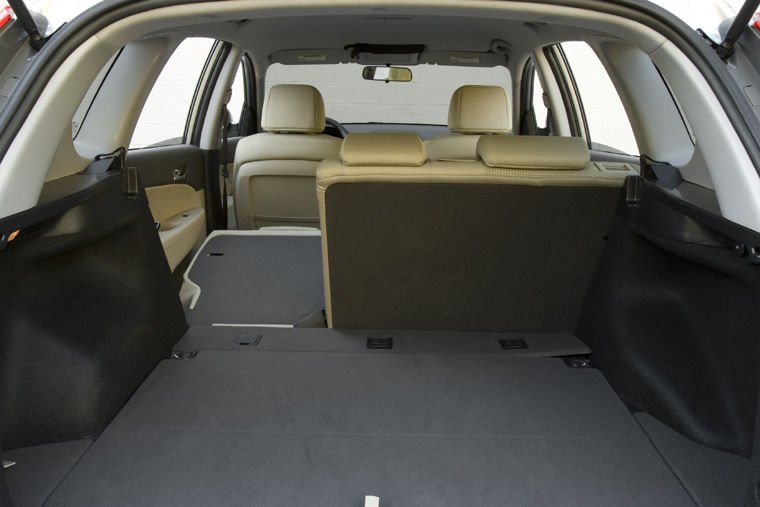 2009 Hyundai Elantra Touring Trunk Picture