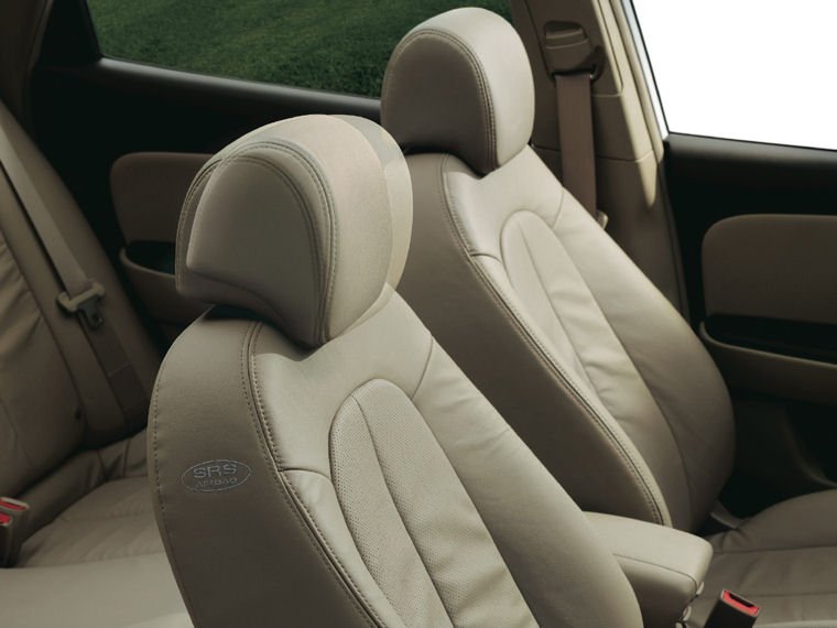2009 Hyundai Elantra Front Seats Picture