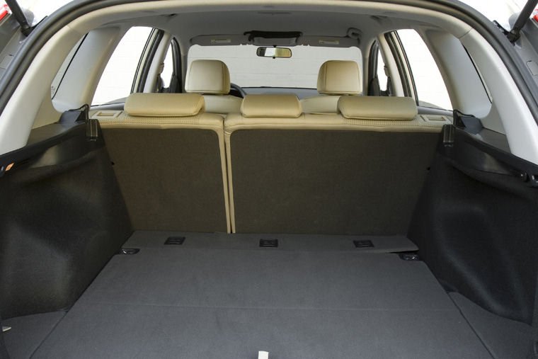 2010 Hyundai Elantra Touring Trunk Picture