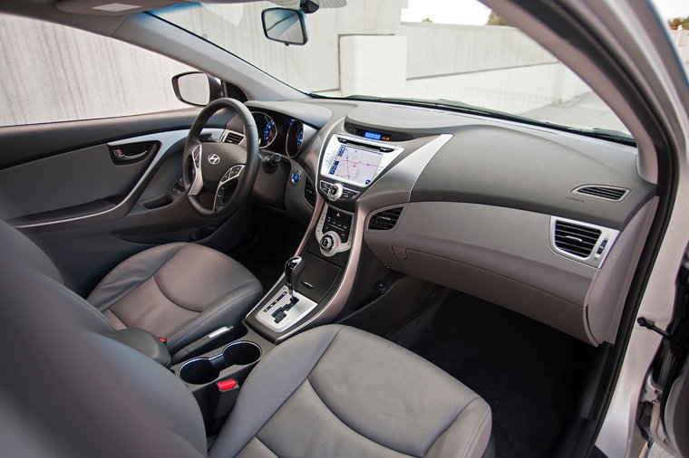 2011 Hyundai Elantra Interior Picture