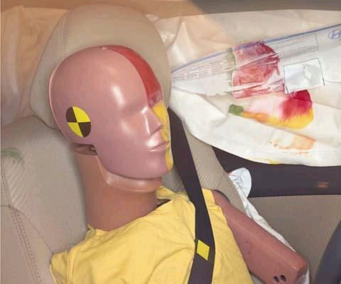 2011 Hyundai Elantra IIHS Side Impact Crash Test Picture