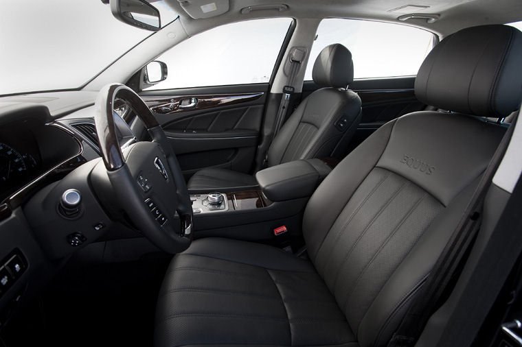 2011 Hyundai Equus Front Seats Picture