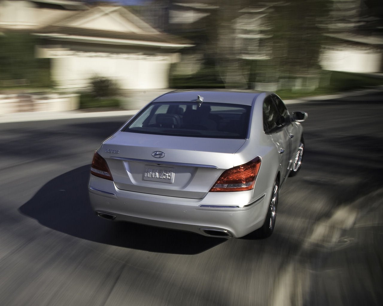 Hyundai Equus Desktop Wallpaper