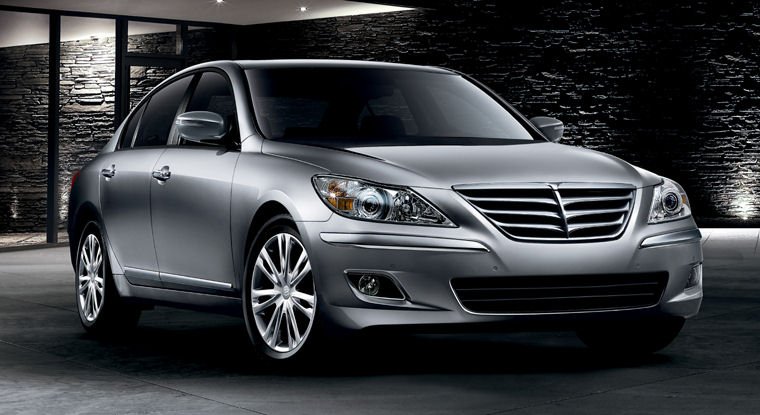 2010 Hyundai Genesis Picture