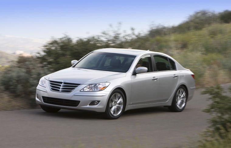 2011 Hyundai Genesis Picture
