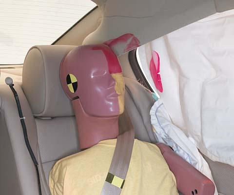 2011 Hyundai Genesis IIHS Side Impact Crash Test Picture