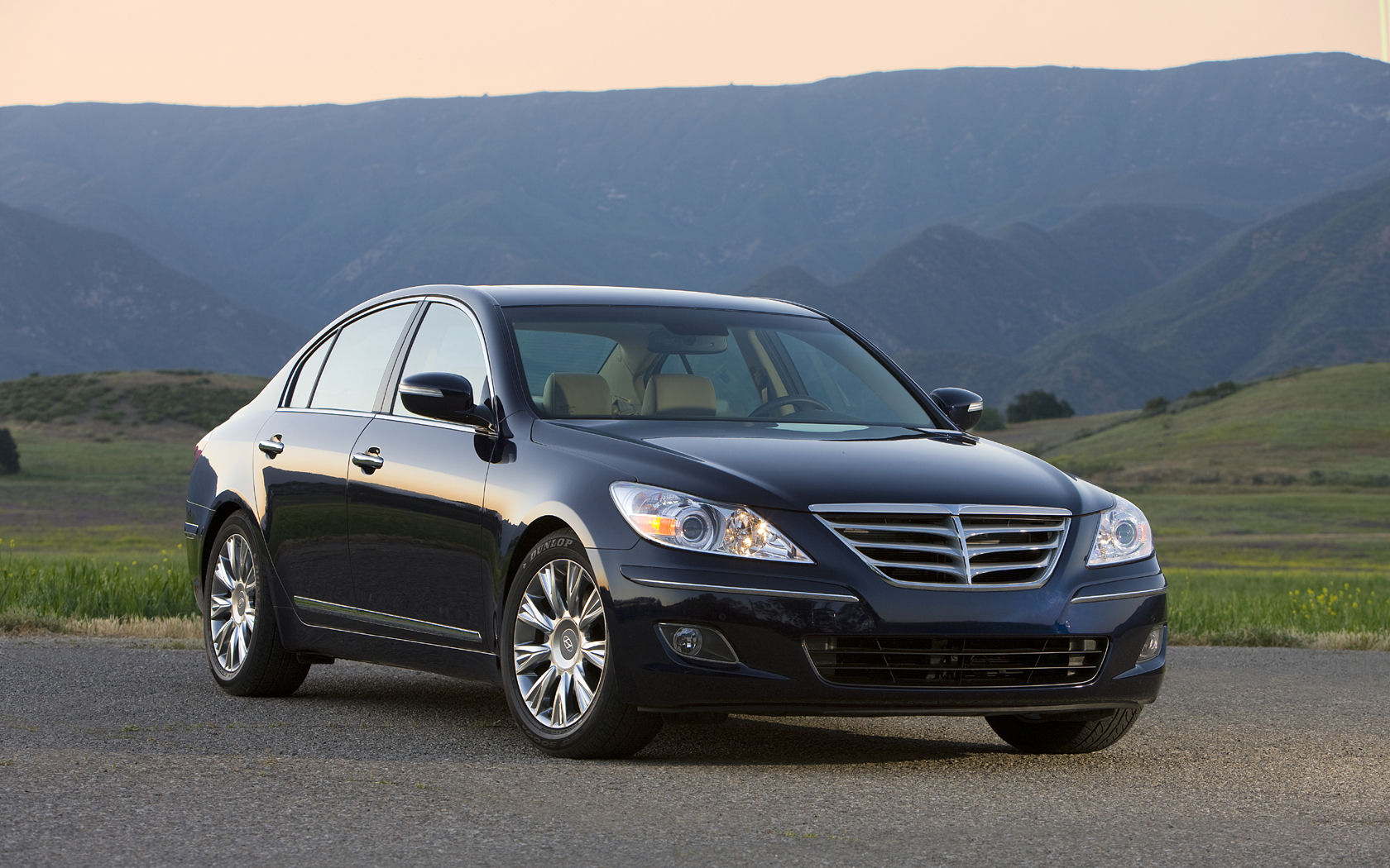 Hyundai Genesis Desktop Wallpaper