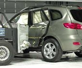 2011 Hyundai Santa Fe IIHS Side Impact Crash Test Picture