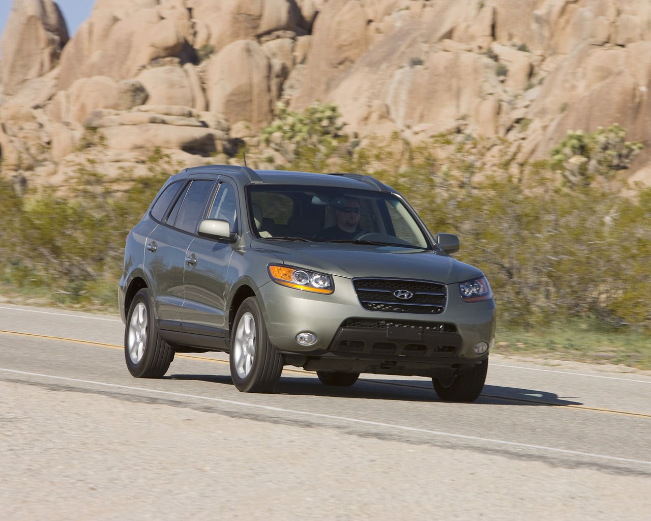Hyundai Santa Fe Desktop Wallpaper