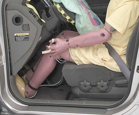 2008 Hyundai Tucson IIHS Frontal Impact Crash Test Picture 2008 Hyundai Tucson IIHS Frontal Impact Crash Test Picture