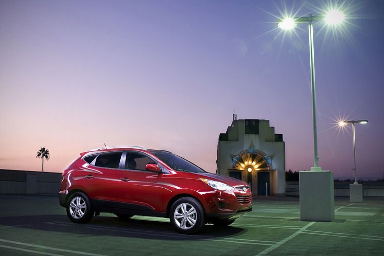 2010 Hyundai Tucson AWD Picture