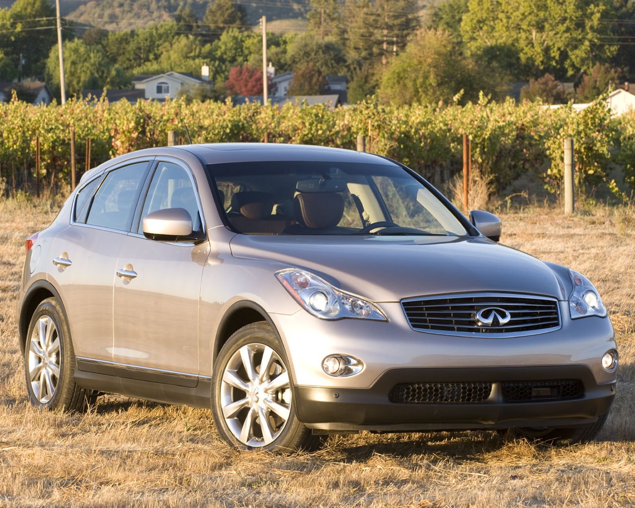 Infiniti EX35 Desktop Wallpaper