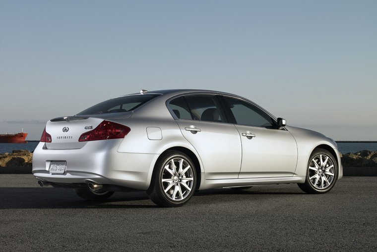 2011 Infiniti G37S Sedan Picture