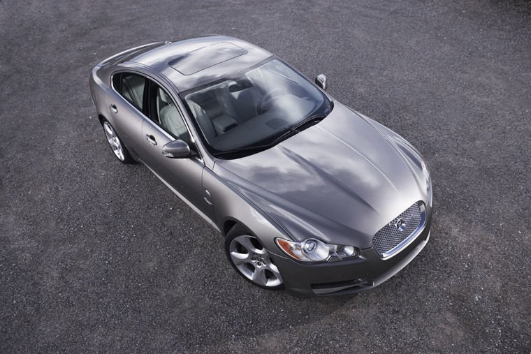 2009 Jaguar XF Picture