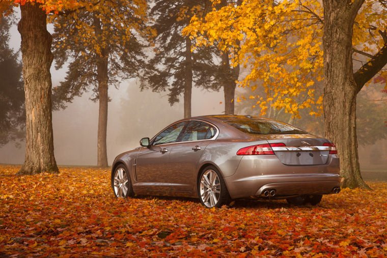 2011 Jaguar XF Supercharged Picture