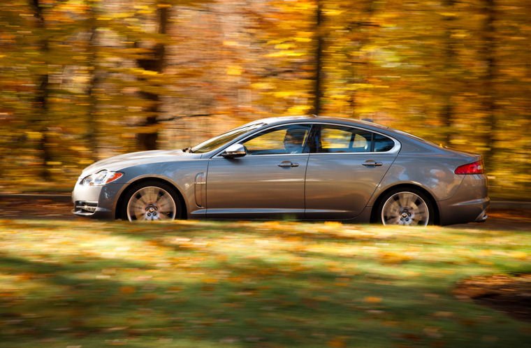 2011 Jaguar XF Supercharged Picture