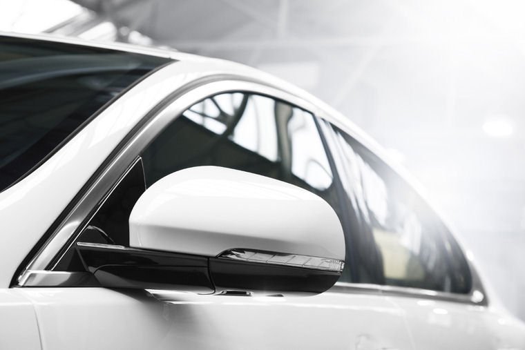 2011 Jaguar XFR Door Panel Picture