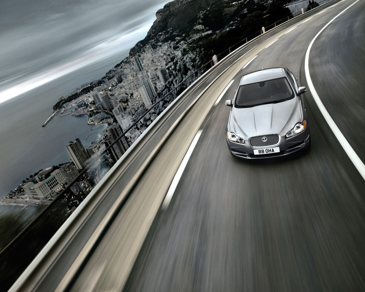 Jaguar XF Desktop Wallpaper