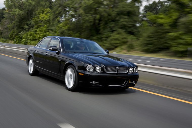 2009 Jaguar XJ8 Picture