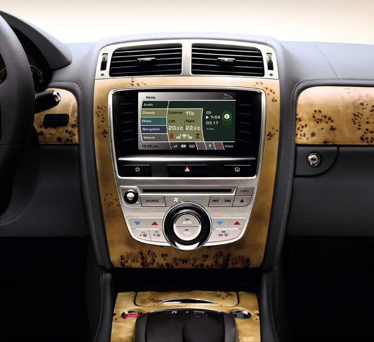 2008 Jaguar XK Center Stack Picture