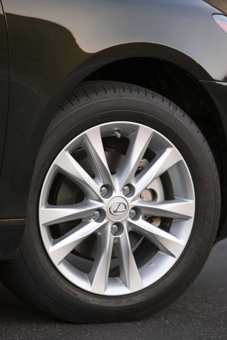 2010 Lexus ES 350 Rim Picture