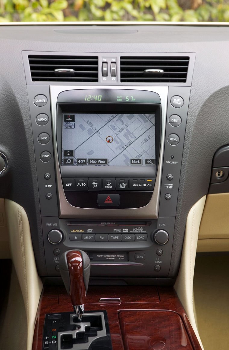 2006 Lexus GS Center Stack Picture