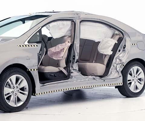 2010 Lexus HS 250h IIHS Side Impact Crash Test Picture 2010 Lexus HS 250h IIHS Side Impact Crash Test Picture