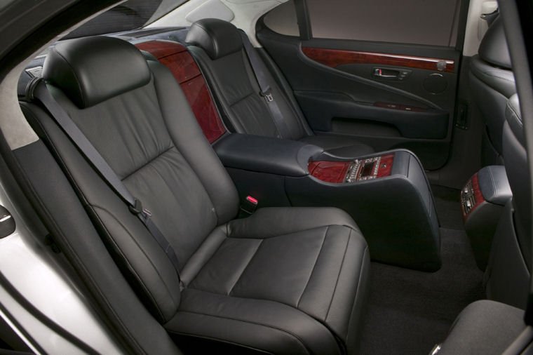 2008 Lexus LS 460L Rear Seats Picture